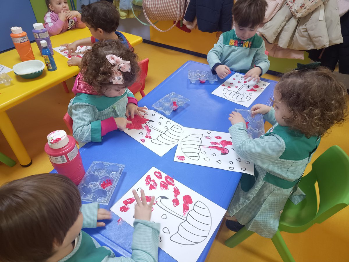 Niña María Escuela Infantil tweet media