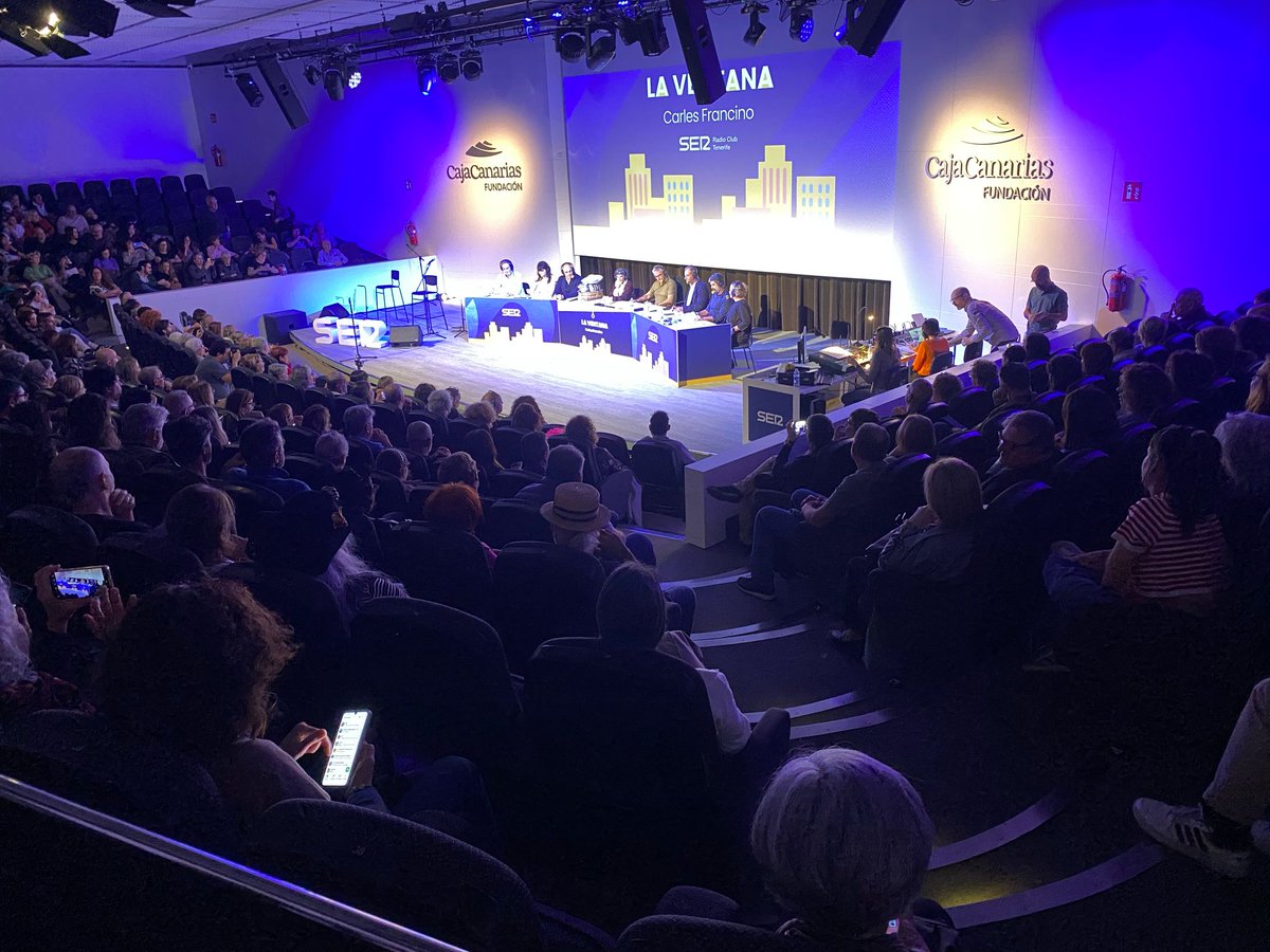 👏 ¡Gracias a todos los oyentes que nos están acompañando en esta edición carnavalera y con acento canario de @LaVentana desde TENERIFE!