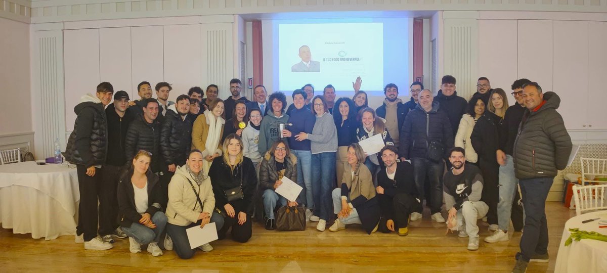 Oggi si è conclusa la tre giorni di full immersion del corso base per bar, finanziato dal Centro Servizi penisola Sorrentina  Ente Bilaterale Turismo Campania.Ragazzi, buon lavoro, Vi auguriamo il meglio per il vostro futuro professionale!