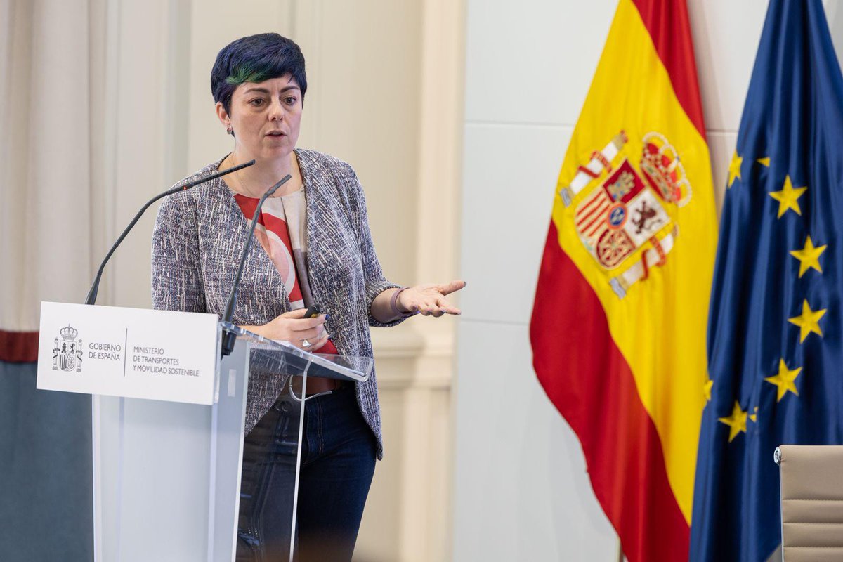 La secretaria general de Transporte Terrestre <a href="/Marta_Serrano/">🏳️‍🌈🏳️‍⚧️🚌 Marta Serrano 💚</a> ha presentado la guía para el diseño de infraestructuras de transporte con perspectiva de género e inclusivas.

Se busca conseguir un uso de los espacios inclusivo y seguro 

📃Descarga la guía🔗 transportes.gob.es/ministerio/pro…