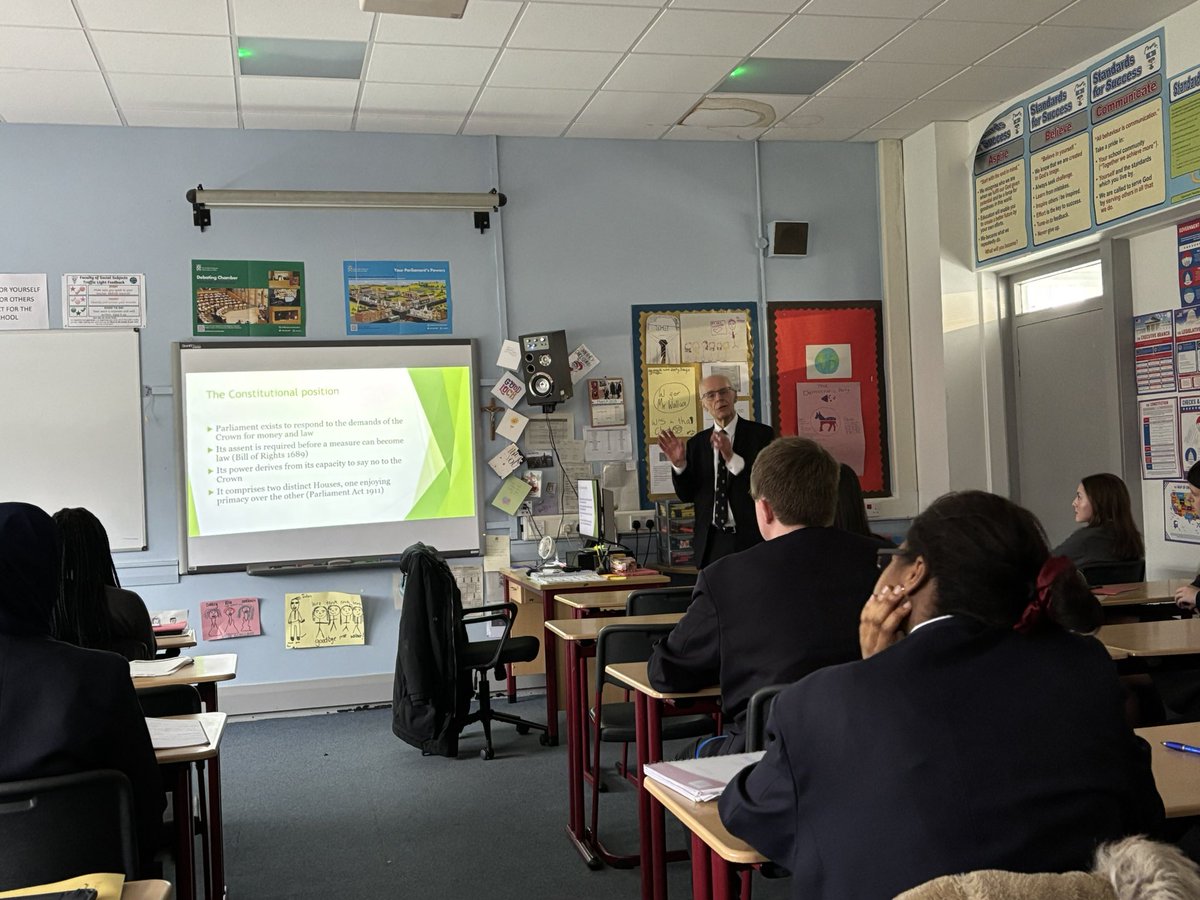 A massive thank you to <a href="/LordNortonLouth/">Lord Norton of Louth</a> for visiting National 5 and Higher Modern Studies classes <a href="/HolyroodSec/">Holyrood Secondary</a> this morning. A thoroughly informative presentation that young people really enjoyed the experience!