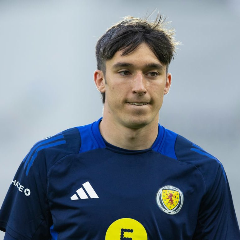 FabrizioRomano's tweet image. 🚨🔵 Manchester City agree deal in principle with Hibernian for transfer of talented goalkeeper Ben Vickery. 🏴󠁧󠁢󠁳󠁣󠁴󠁿

Deal almost done and set to be signed, sealed soon with Manchester City building again for the future. #MCFC