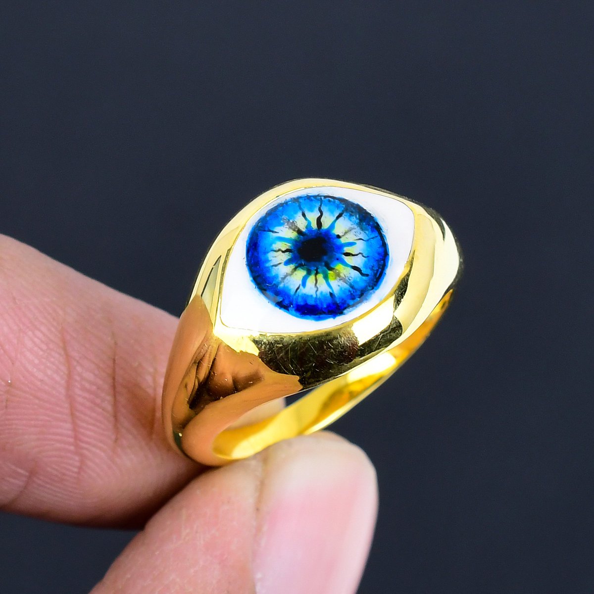 jewelldiro's tweet photo. 👁✨ Ward off negativity in style with this Gold Plated Evil Eye Protection Ring! Crafted in 925 sterling silver, this dainty charm brings luck & positivity. 💙💍 #EvilEyeRing #GoodLuckJewelry #Jewelldiro
Link: https://t.co/TCBCt5jvt9
https://t.co/OqAD0BgzqV https://t.co/i4i4bV99Kn