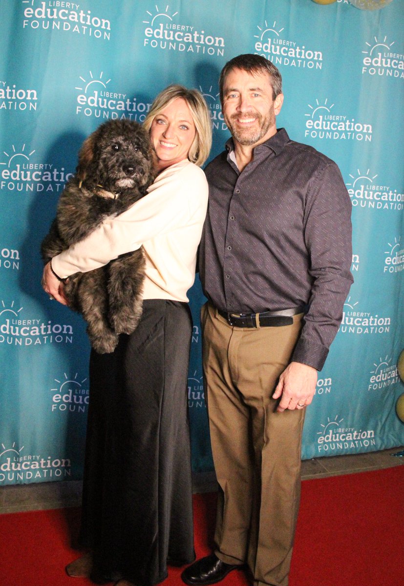 LibertyEdFdn's tweet image. Saturday was an unforgettable night -we gathered 400 community members for Education Uncorked! Thank you for supporting @LIBERTYSCHOOLS students, faculty, and staff through this annual event! Visit libertyeducationfoundation.org/uncorked view event highlights! #ShineBrightLPS #EducationUncorked