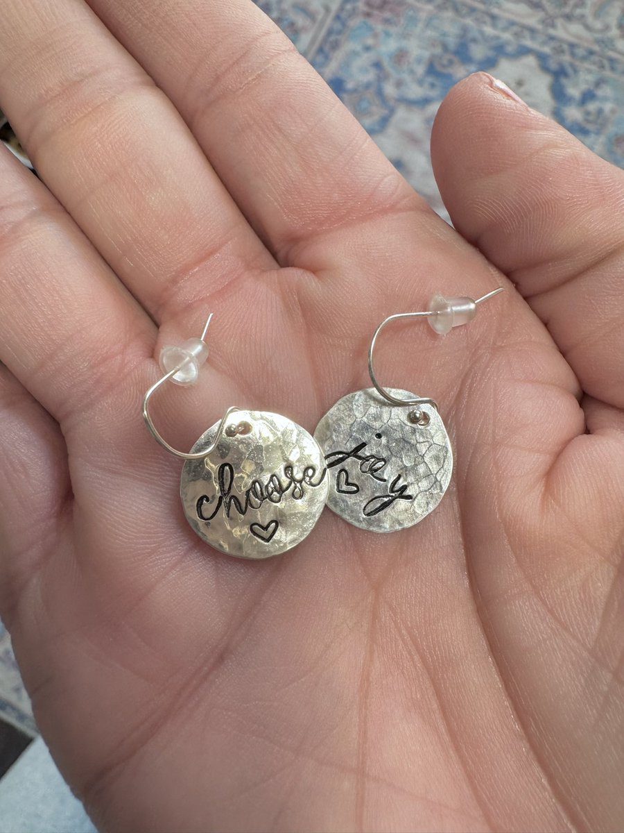 The perfect earrings for a FINALLY FRIDAY after a really long, hard week. Let’s all make someone happy today!