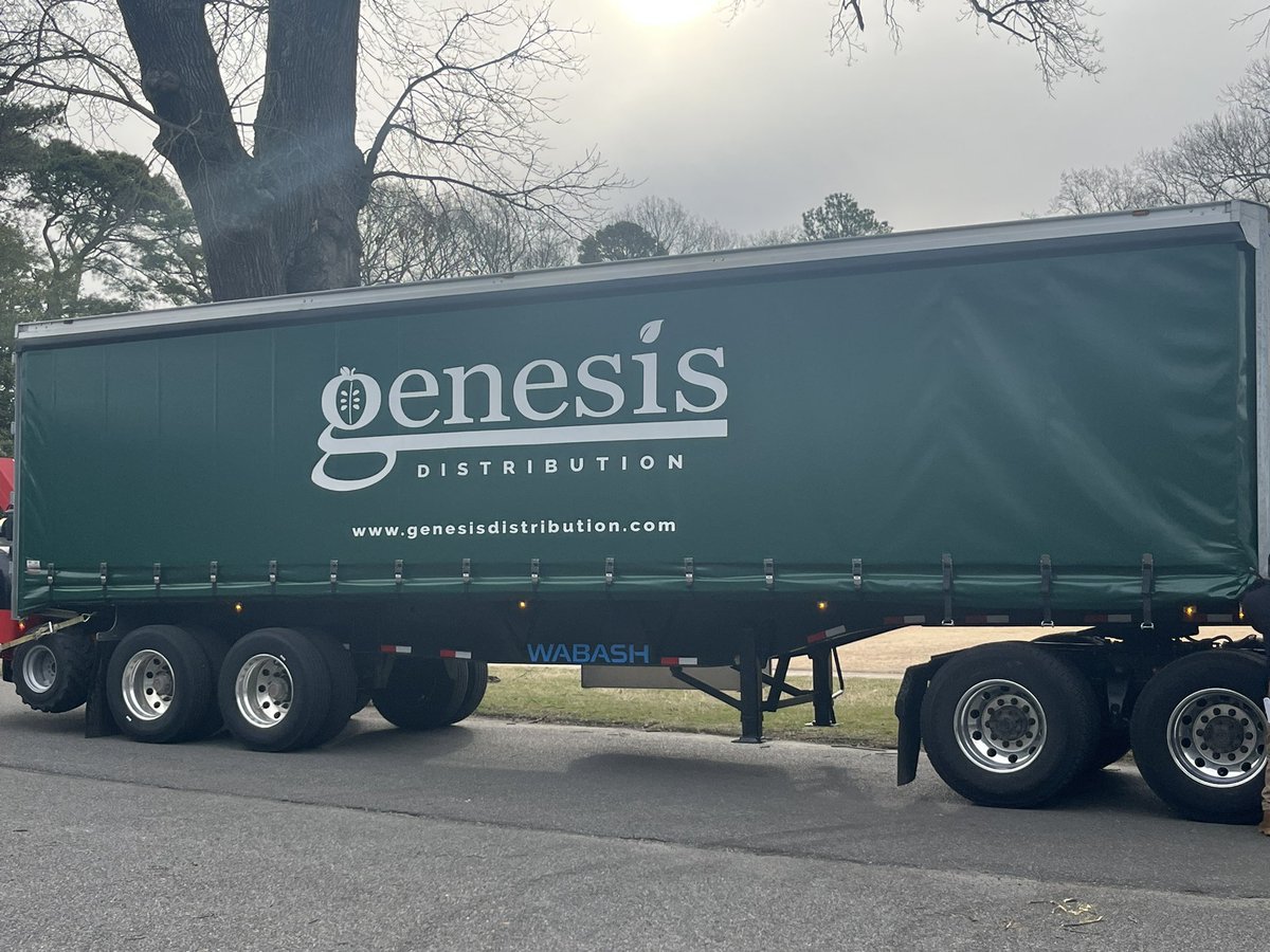 Good morning to catch one of our @genesisturf trucks in action and check in on some great customers!