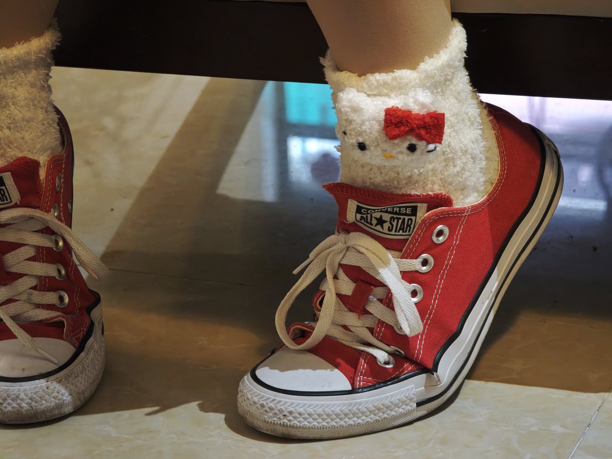 ConverseLove tweet media