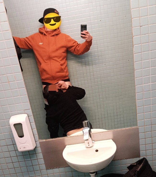 🔄 if u also like to have fun on public restrooms 👇🍆💦
