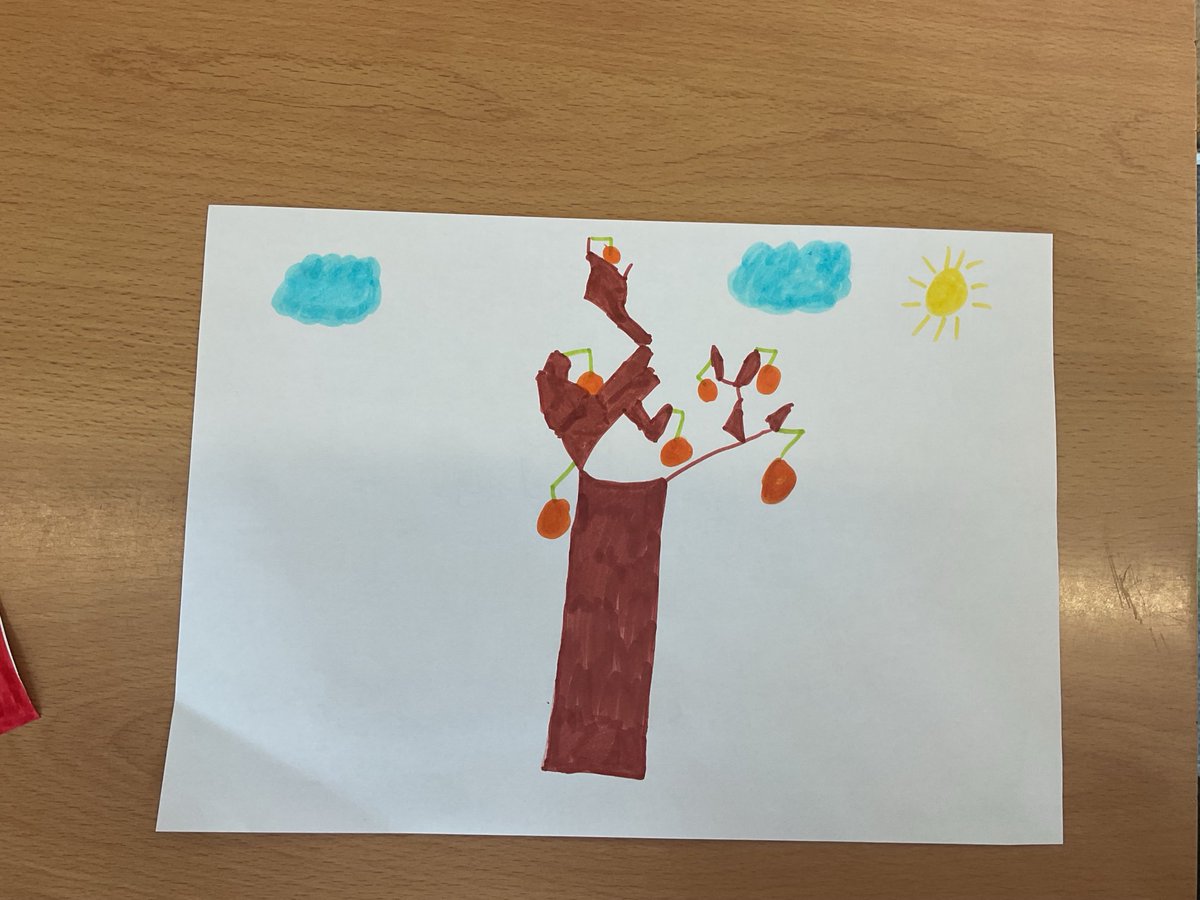 MayflowerSch's tweet image. Thank you Emilie Chen for coming to teach Year 2 about life as a graphic designer #shah #ks1 #worldofworkweek