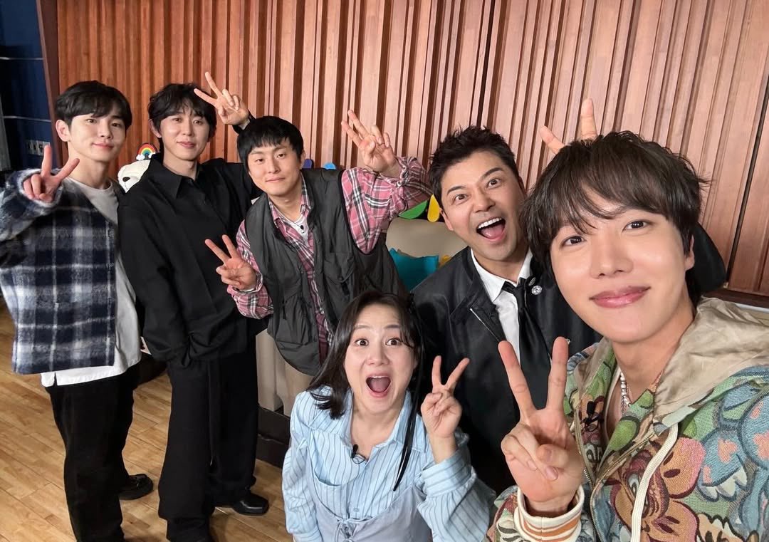 SHINee's tweet photo. 🦊키✌️<나 혼자 산다> 586회
📺오늘 밤 11시 10분
 
#KEY #키
#SHINee #샤이니
#나혼자산다 #MBC https://t.co/tQNA7Y4IiA