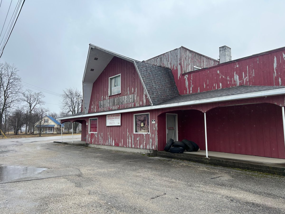 MarkWerling5's tweet image. The memory of things past. Breakfast buffet in Matthews, Indiana. #Rural #SmallTown #Indiana