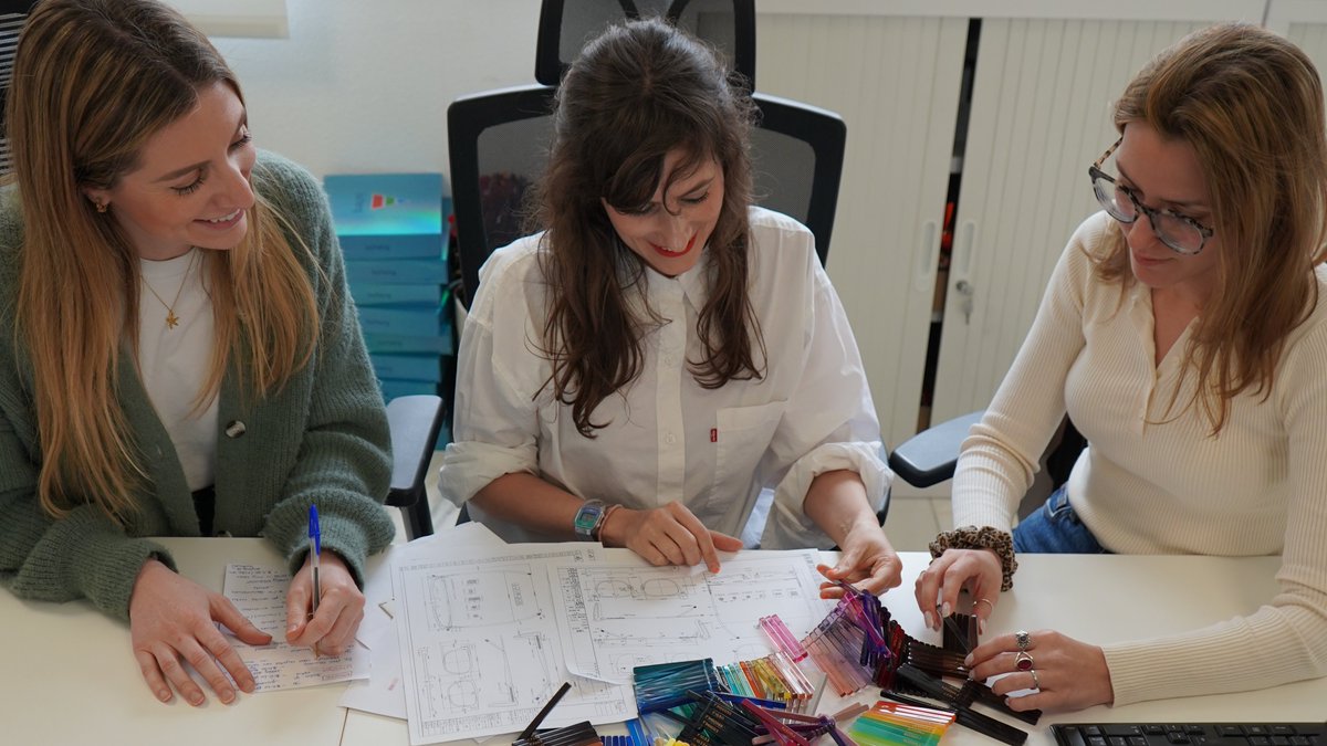 Mañana es el 𝗗í𝗮 𝗜𝗻𝘁𝗲𝗿𝗻𝗮𝗰𝗶𝗼𝗻𝗮𝗹 𝗱𝗲 𝗹𝗮 𝗠𝘂𝗷𝗲𝗿 y queremos reafirmamos nuestro compromiso con la igualdad de género en todos los ámbitos. #8Marzo