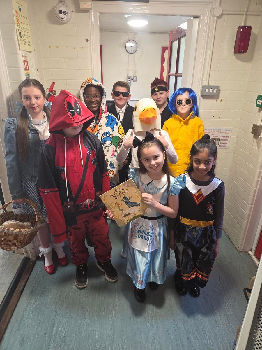 World Book Day was an amazing success yesterday. We have launched our sponsored reading event with <a href="/ChristinaTbooks/">Christina Taylor</a> <a href="/thedeantrust/">The Dean Trust</a>