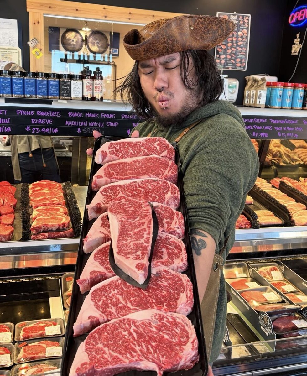 Our friends at TN Meat Co. are showing off these beauties! Check out these Black Hawk Farms Reserve Label Striploins—100% local Kentucky F1 American Wagyu with rich marbling and deep flavor. Want to get these on your menu? Find them at What Chefs Want using Item #26955.