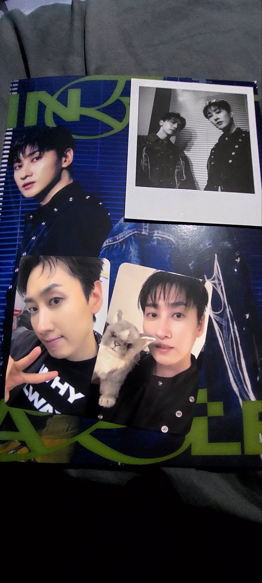 rubi_rko's tweet photo. Luego de mil años tengo mis inevitable y me salió Hyukkie en ambos. 

La mala noticia es que quemé mi suerte en esto y ya no alcancé boleto para su concierto en Corea. 😭❤️‍🩹 fue una carnicería. https://t.co/XsLpmVJGZV