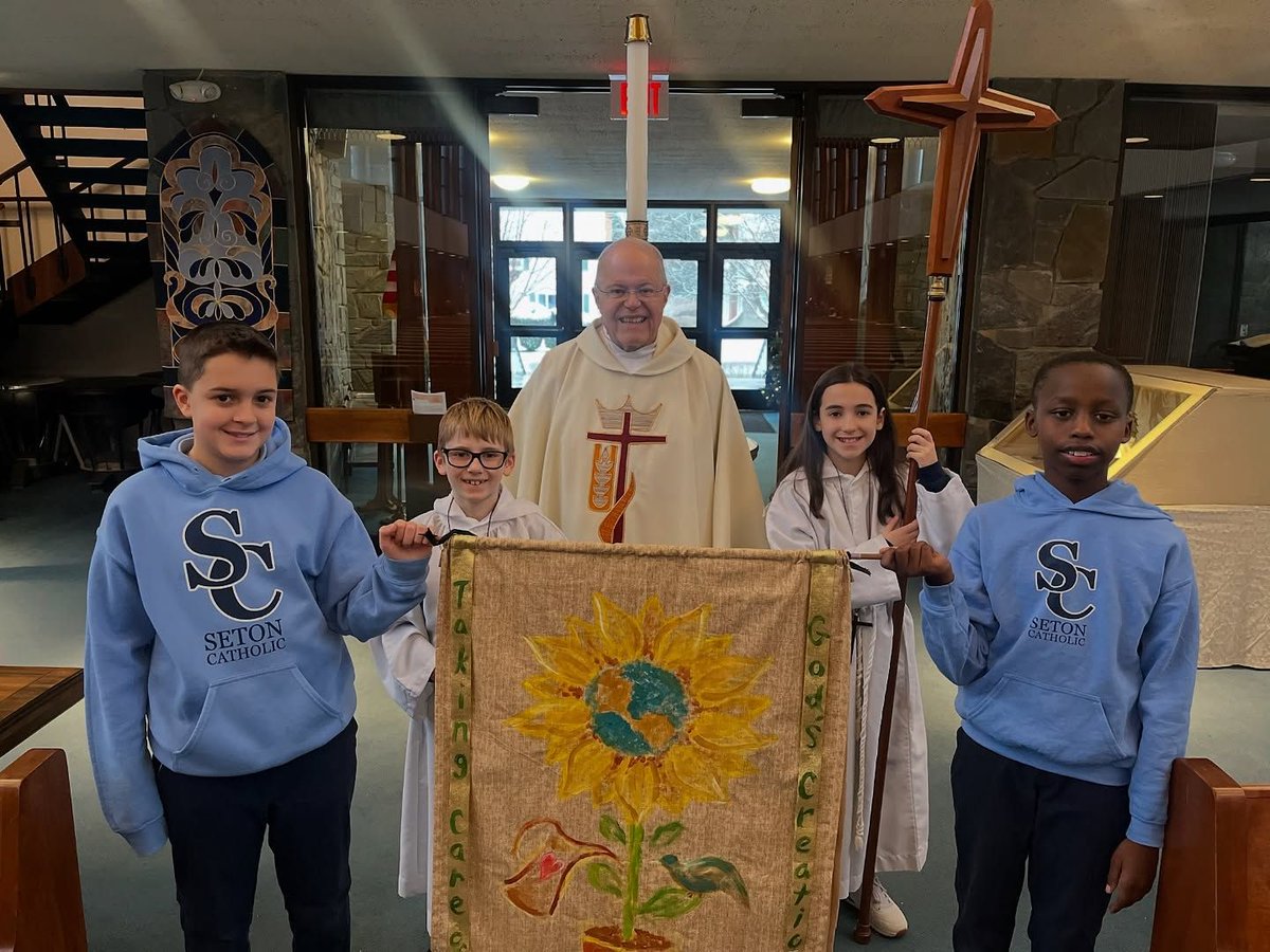 ROCCathSchools's tweet image. Our schools have been buzzing with joy and learning! 💙⛪🎉 Check out our February recap! 📸

#FebruaryRecap #CatholicEducation #FaithKnowledgeService #MakingMemories #RochesterCatholicSchools