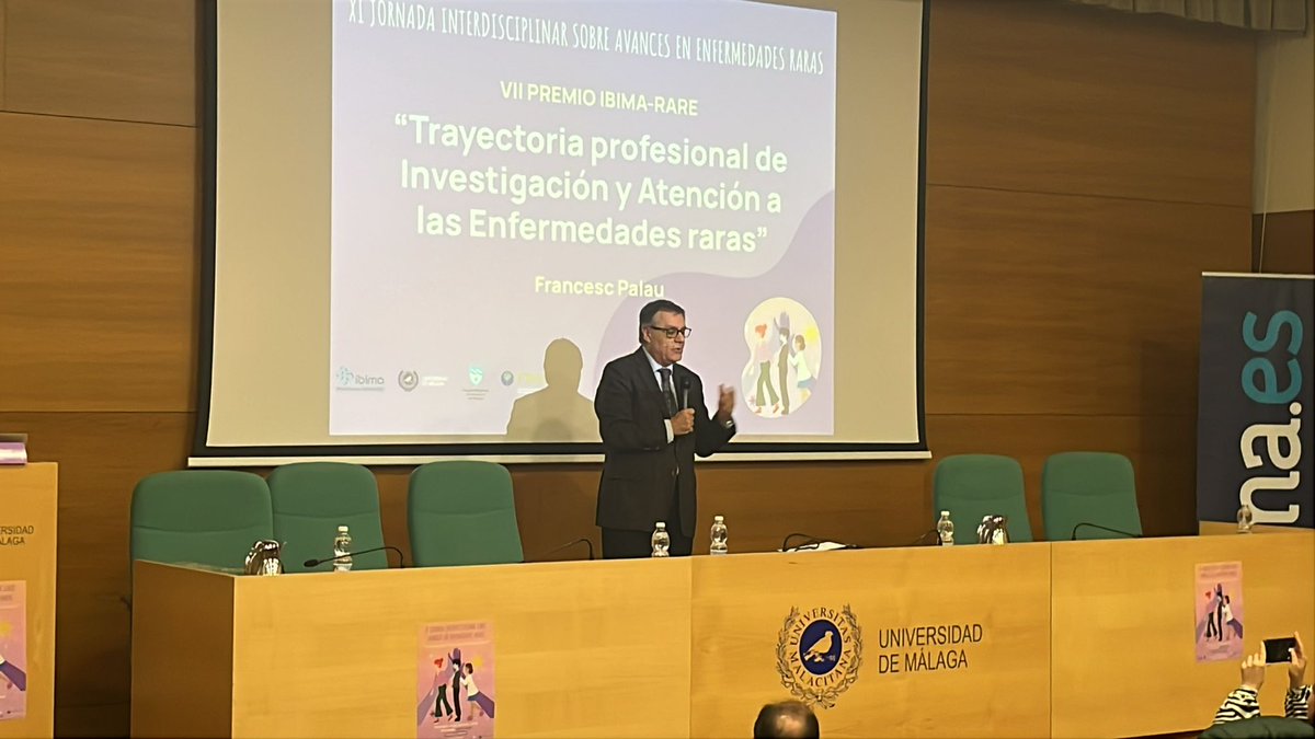 Entrega del VIII Premio #IBIMArare por su "Trayectoria profesional de Investigación y Atención a las Enfermedades Raras" al Dr. Francesc Palau. 

Desde Sombradoble nos emociona especialmente este #reconocimiento a <a href="/Palau_Lab/">Palau & Hoenicka GenomicScientia-Lab</a> quien hace 11 años no dudó en participar en nuestro