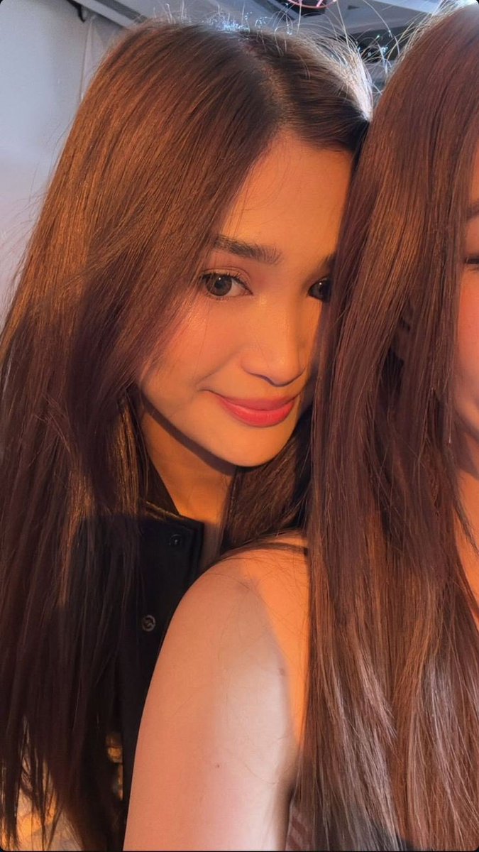 jhoannarocks's tweet photo. lets keep it lowkey, yea? https://t.co/5w42eJmJpU