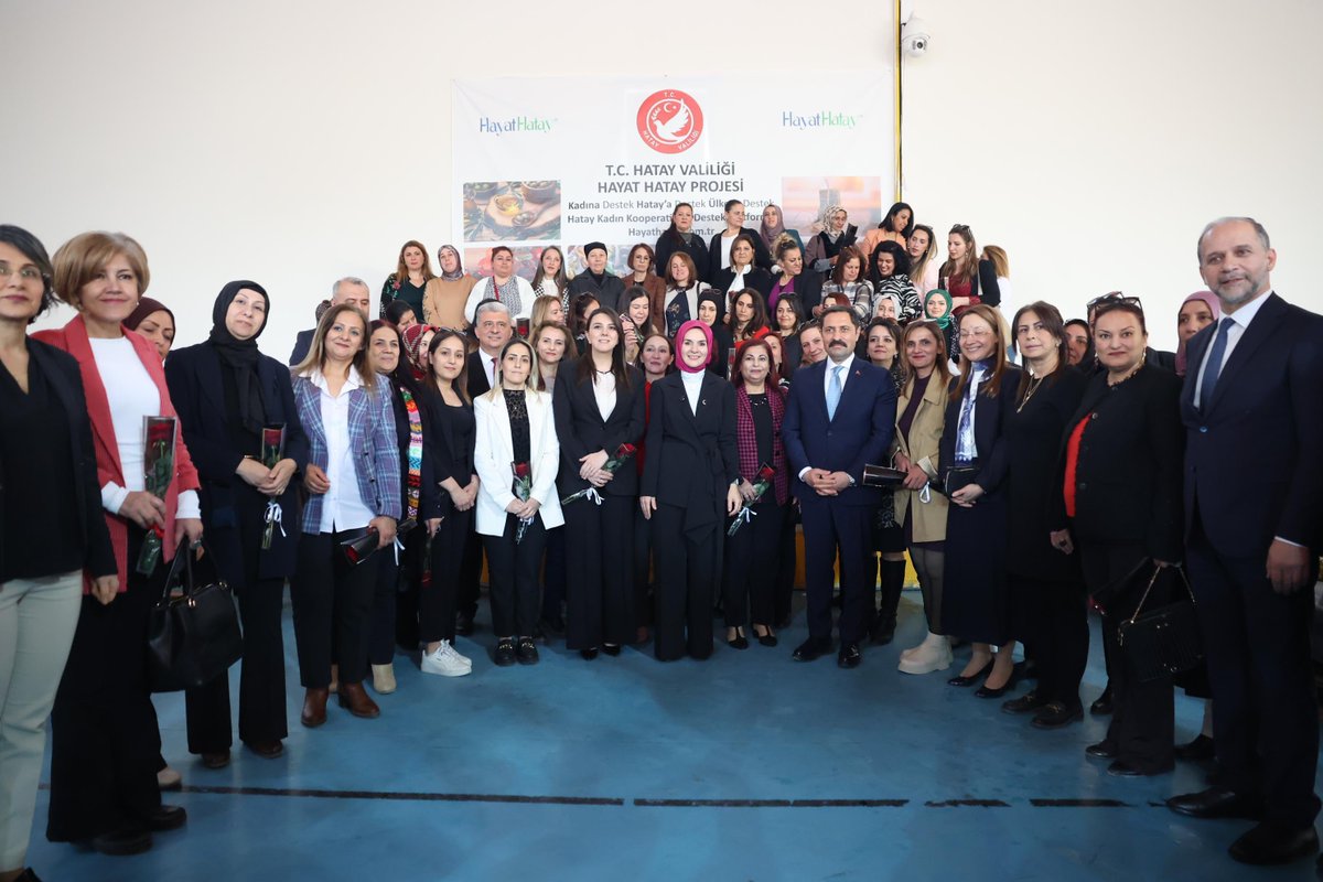 Hatay’ın güçlü kadınları üretiyor, biz de destek oluyoruz!

Zeytinyağından defne sabununa, nar ekşisinden dokumalara kadar birçok el emeği göz nuru ürün <a href="/HayatHatay_TR/">HayatHatay</a>’de

Hem bu eşsiz lezzetleri ve ürünleri keşfetmek hem de üretime katkı sunmak için herkesi alışverişe davet