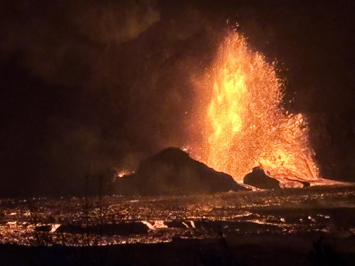 juwanBria's tweet photo. Kilauea volcano eruption in Hawaii: the shocking power of nature🌋
Recently, Kilauea volcano in Hawaii has erupted again, showing the unparalleled power of nature. This one of the most active volcanoes on Earth is writing a new geological chapter in its own unique way. https://t.co/wnG6oEbA7P