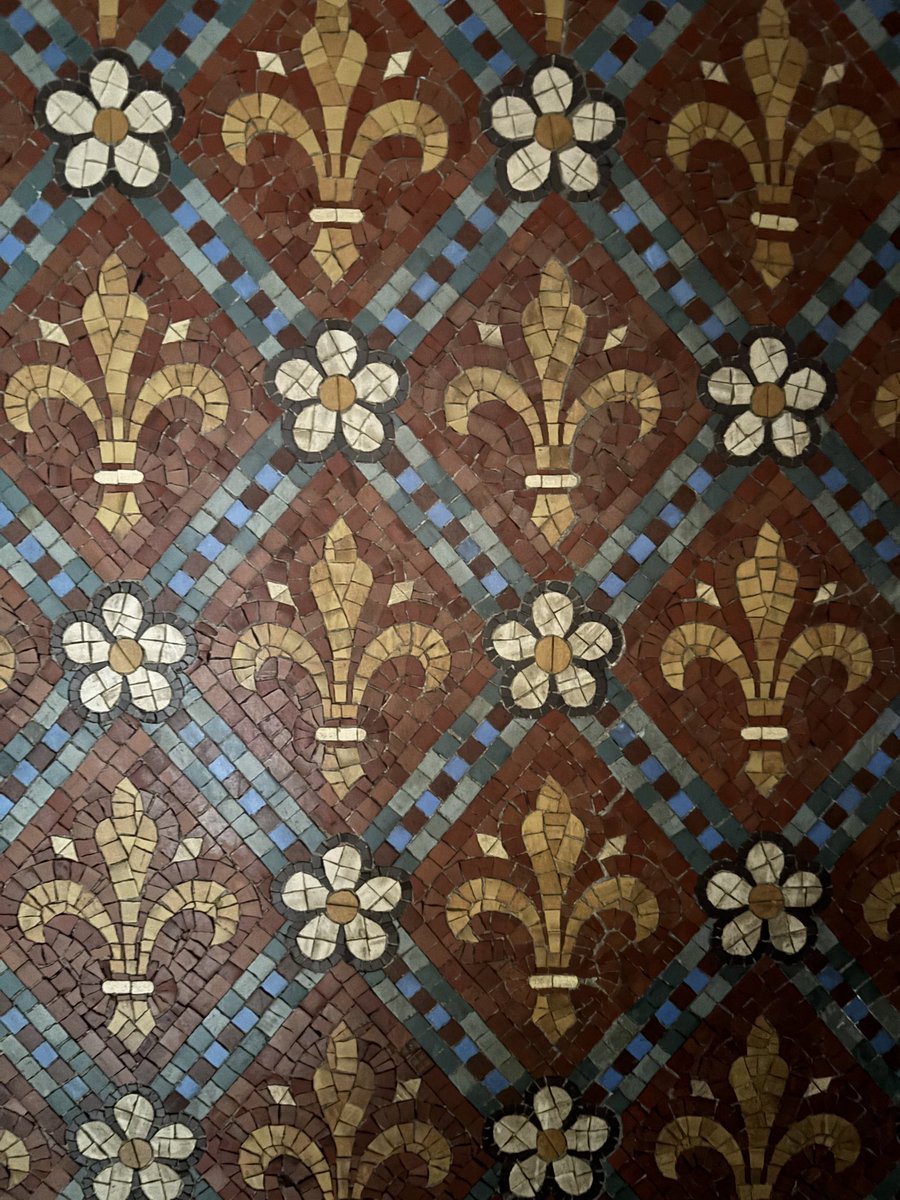 joannaofottawa's tweet photo. Mosaics in Newry Cathedral. 
Every inch of wall and floor is covered by these beauties.

#artsandcrafts #handiwork #mosaics #newry #newrycathedral https://t.co/S4W5LqDZ7g
