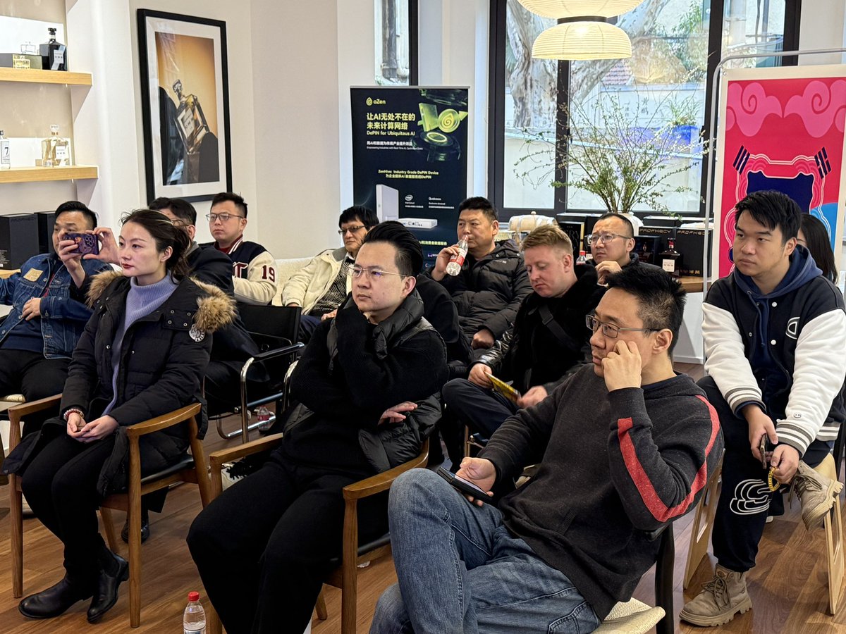 aZenHiveAsia's tweet image. 探索 ICP 生态三大 DePIN 项目，不做牛马，要当黑马！🚀
**aZen 以成熟的商业应用和价值闭环遥遥领先，
**构建支持 AI Agent、计算节点和 dApp 的 AI 原生基础设施，并通过 aZen 协议和 ZenHive 提供高效、安全和去中心化的计算支持，重塑 Web3 生产力！

🔥 #ICP #DePIN #AI #Web3 #aZen #ZenHive