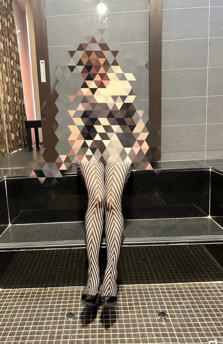 Sleep tomorrow
but tonight,go crazy
先讓我們一起度過瘋狂的夜晚 
睡覺明天再睡🤭🤭

#台中
#台南
#嘉義
#高雄
#夫妻聯誼
#單男需口袋
#單男需自介照片
#原味
#絲襪
#內褲