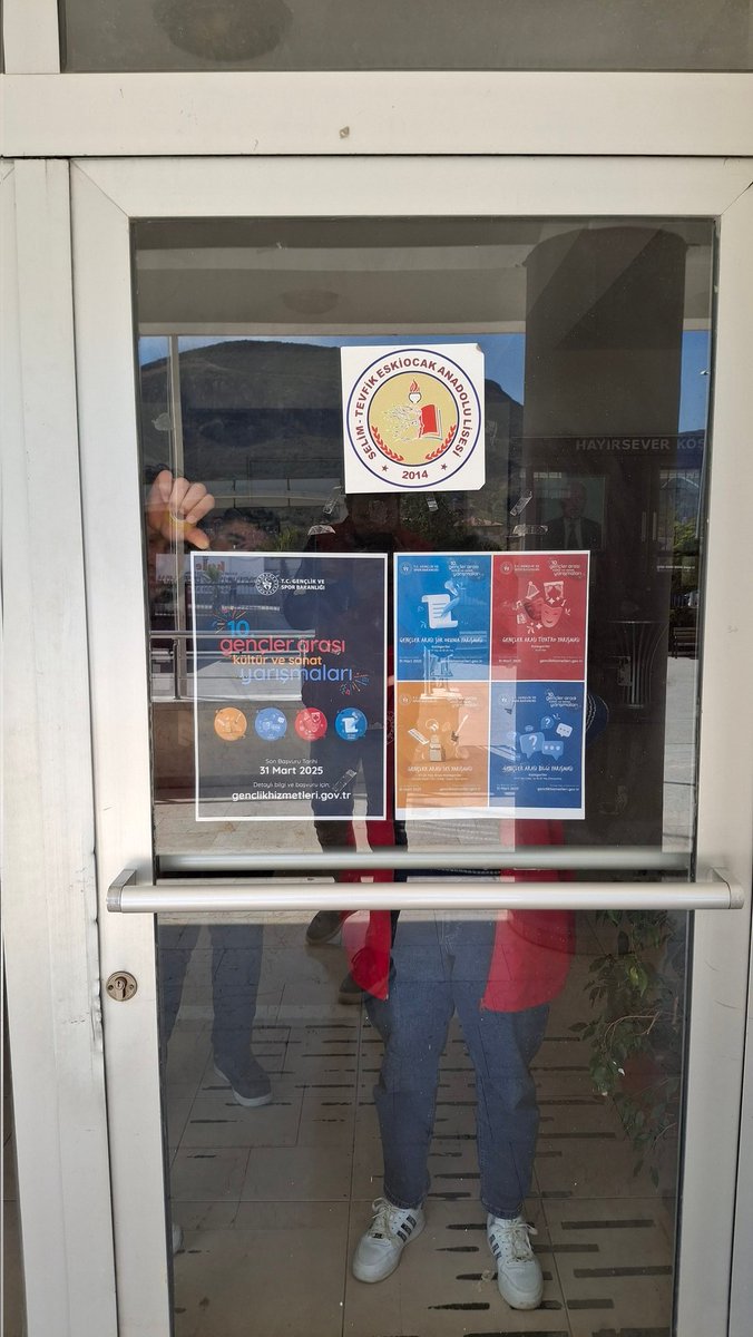 10. Gençler Arası Kültür Sanat Yarışmaları 
Tanıtımları tüm hızıyla devam ediyor.🎶🎸🎼🎊🎭
📍@hatayanadolulisesi_
📍@selimtevfikeskiocakal
📍@yesilpinarmirioglucpal
#kültürsanat #kültürsanatyarışmaları