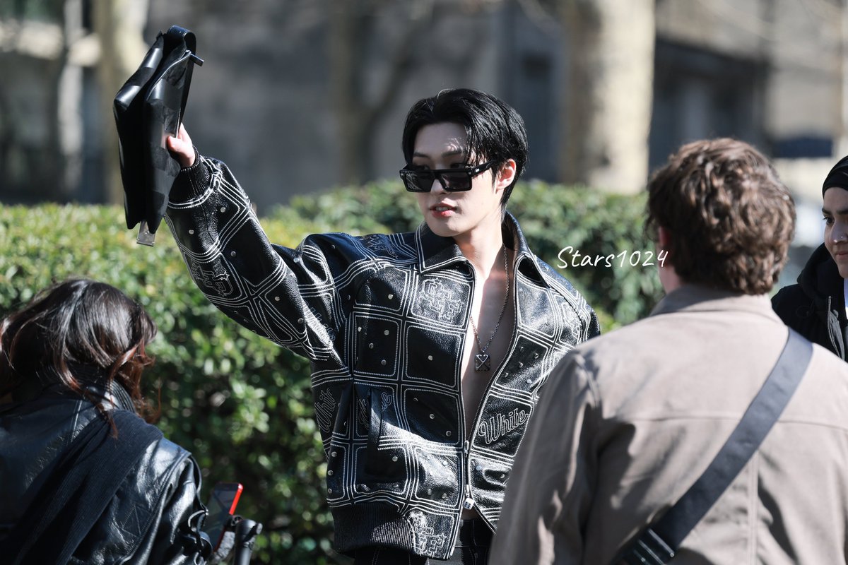 Starsof1024's tweet image. 250306 | 민기멋져요! 

#SONGMINGI #민기 #MINGI #송민기 #에이티즈 #ATEEZ #OFFWHITEFW25 #ParisFashionWeek2025
@OffWht