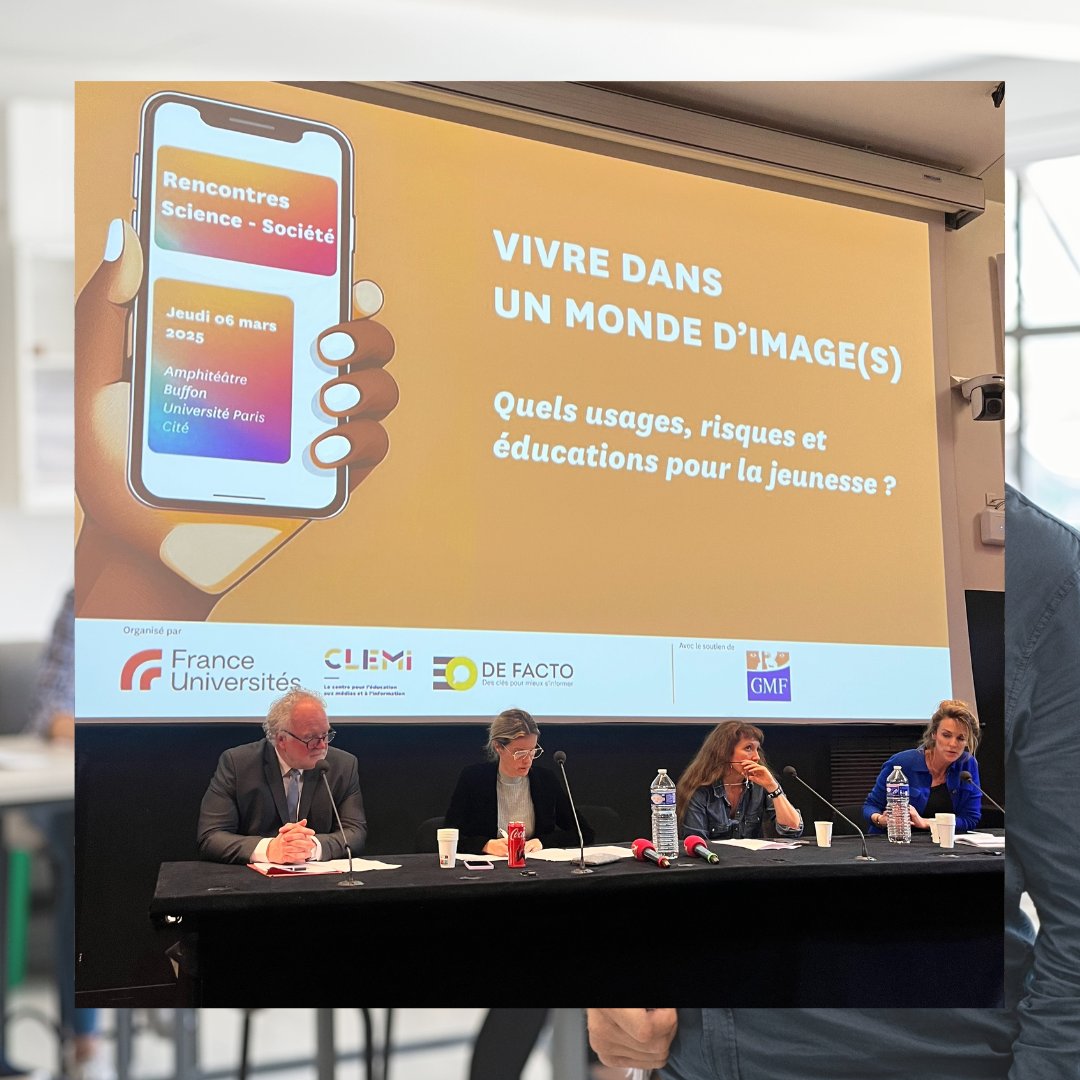 📸 Retour sur le colloque en partenariat avec <a href="/FranceUniv/">France Universités</a>, <a href="/LeCLEMI/">CLEMI</a> <a href="/DEFACTO_UE/">DE FACTO</a> !

📅 Des chercheurs et professionnels ont échangé autour des usages, des représentations et des outils pour accompagner la jeunesse face aux enjeux des images publiées sur les réseaux sociaux.
