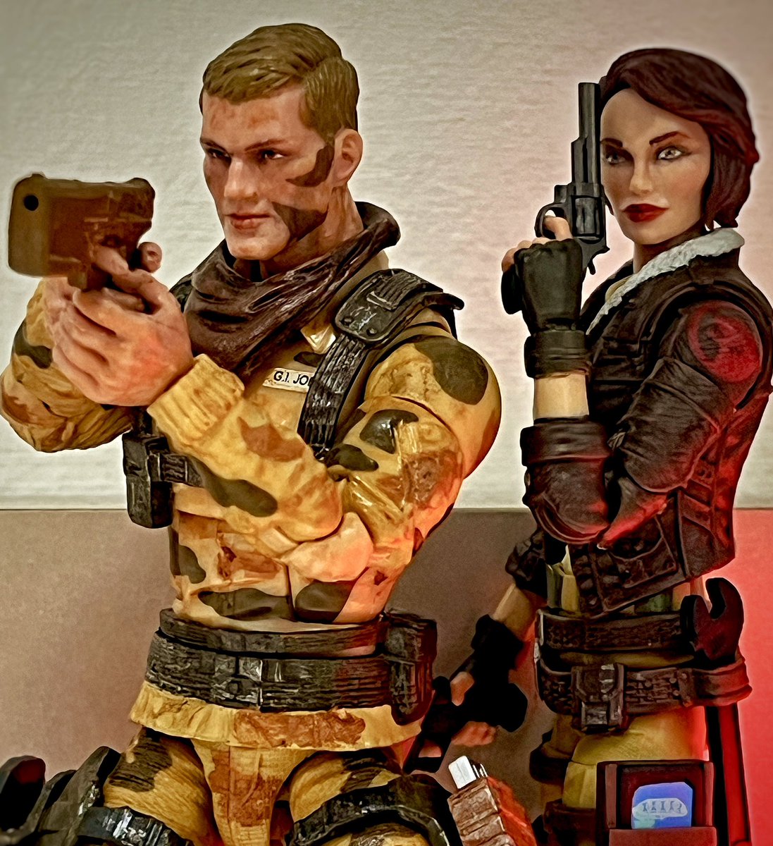 These two go together nicely. #gijoe #hasbro #gijoeclassified #customactionfigures #cobra  #gijoecommunity #gijoecollector #actionfigures #actionfigurephotography #toyphotography #toyartistry #acba #articulatedcomicbookart #hasbro  #sixinchjoes