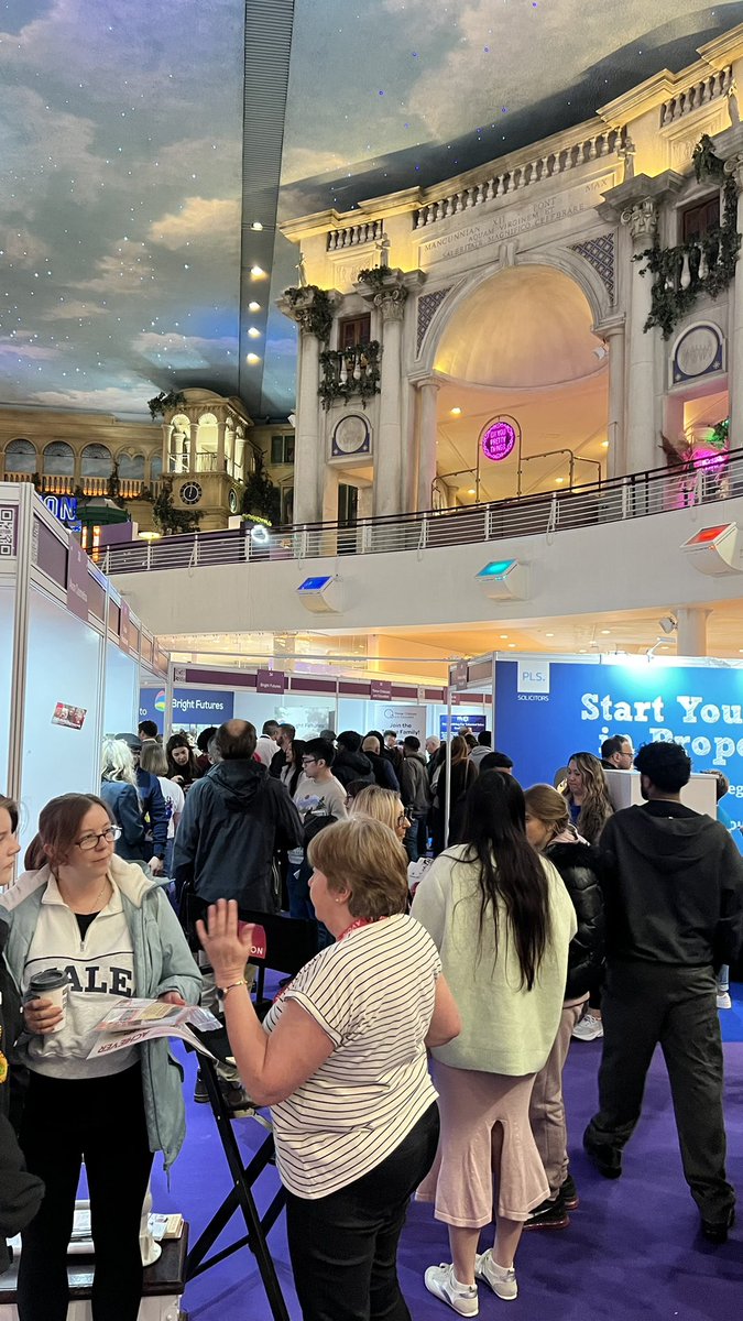 Mr Moore ICT tweet media