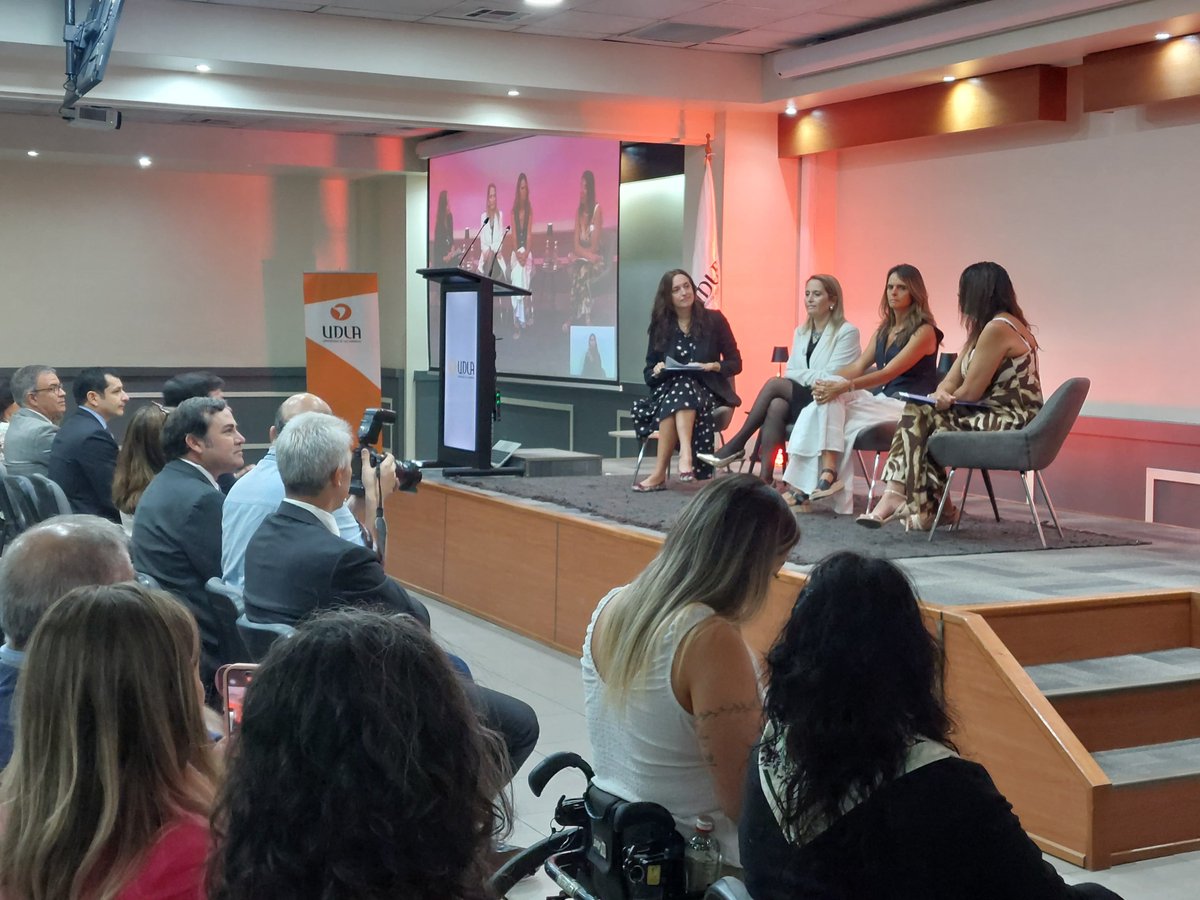 UDLAChile (@udla_cl) on Twitter photo <a href="/MEmpresarias/">Mujeres Empresarias</a> <a href="/UDLAInvestiga/">Investigación UDLA</a> <a href="/cupchile/">CUP Chile</a> 🔸#UDLA8M Egresadas UDLA Giovanna Aguilera, abogada del Diario Oficial, y Ángela Villena, cofundadora de BriU, se suman a panel de conversación sobre liderazgo femenino, junto a Carolina Eterovic <a href="/MEmpresarias/">Mujeres Empresarias</a>, y Katherine Liepins, Directora General de VcM y Comunicaciones UDLA. <a href="/MEmpresarias/">Mujeres Empresarias</a> <a href="/UDLAInvestiga/">Investigación UDLA</a> <a href="/cupchile/">CUP Chile</a> 🔸#UDLA8M Egresadas UDLA Giovanna Aguilera, abogada del Diario Oficial, y Ángela Villena, cofundadora de BriU, se suman a panel de conversación sobre liderazgo femenino, junto a Carolina Eterovic <a href="/MEmpresarias/">Mujeres Empresarias</a>, y Katherine Liepins, Directora General de VcM y Comunicaciones UDLA.