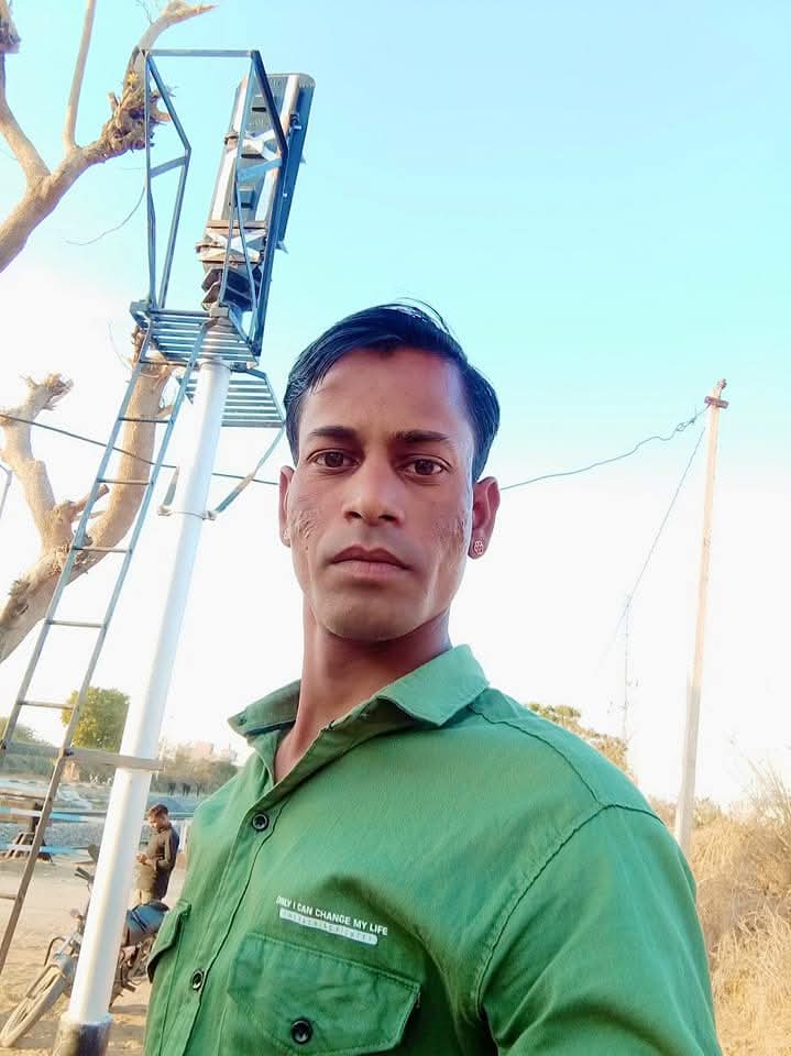 उसकी सूनी कलाइयों का मैं कंगन हो जाऊं 
कोई गुंजा मिले तो सही मैं भी चंदन हो जाऊँ..❤️
<a href="/Kiran963697/">💝 Kiran. Meghwal 💝</a> <a href="/krishnaKis64123/">krishna Kishu</a> <a href="/Poojameghwal25/">Pooja Meghwal</a> <a href="/PoonamKuma882/">💫🅿️🅾️🅾️N🅰️Ⓜ️ 👑💫</a> <a href="/Brijesh93553919/">Brijesh Kumar-bjp</a> <a href="/neeta_sarva/">Neeta Sarva</a> <a href="/Sukhendra1996_/">सुखेन्द्र मेघवाल</a> <a href="/Sumanyadav_912/">SUMAN YADAV</a> <a href="/Suman_sharma_1/">sourab Sharma</a> <a href="/MeenaPriya78/">Priyanka Meena</a> @Kammo333 <a href="/Hansaverma982/">✨Himanshi verma🕊️</a> @Tashibaudh1234