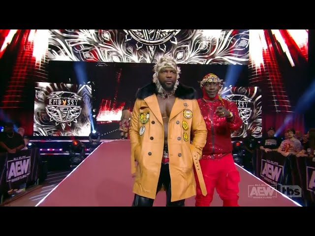 <a href="/CalebMyersPro/">ᥴᥲᥣᥱb mყᥱrs</a>'s theme hits, Caleb Myers makes his way to the ring as the crowd boos loudly, Caleb poses on the ramp as the bell rings!