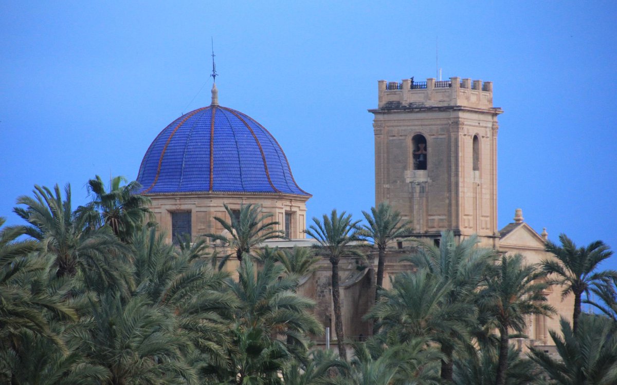 Pocas cosas hay más especiales que un viaje que se combine con #música y #poesía. Descubre 'Miguel Hernández. Viaje a la Huerta del Alma', del 21 al 23 de octubre 👉 culturviajes.org/tour/miguel-he…