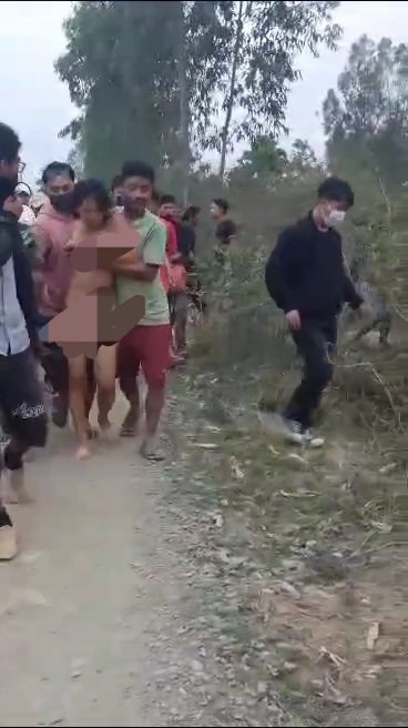 Nampi_Romeokuki's tweet photo. The Meiteis atrocities committed against the Kuki people remain fresh in every individual's mind, including the humiliation of being paraded naked. Until justice is served, we will not be forced into peace, and we will not remain silent spectators.
@MIB_India @HMOIndia @PMOIndia https://t.co/ElLnJg58Jb