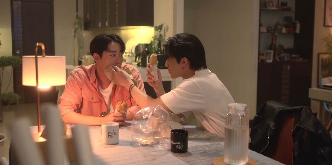 ThamePoSeries's tweet image. พี่โป้หมายถึงเธมทำให้วันธรรมดากลายเป็นวันที่พิเศษแบบนี้ป่าว🤭 #ThamePoSeriesFinalEP
@Williamjkp1 @EstRvp