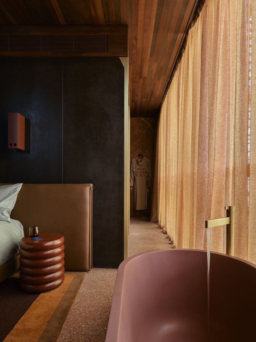 linear_magazine's tweet photo. New newsletter just dropped

Melbourne Modern: a landmark hotel in Melbourne’s evolving fabric, designed by Kennedy Nolan

—Link in replies— https://t.co/dFw1X6u0a8