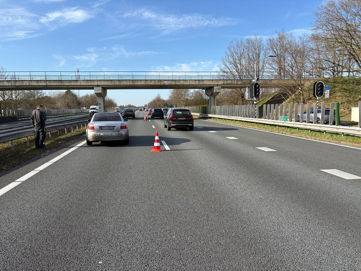 Ongeval op de A2 bij Maarheeze zorgt voor vertraging