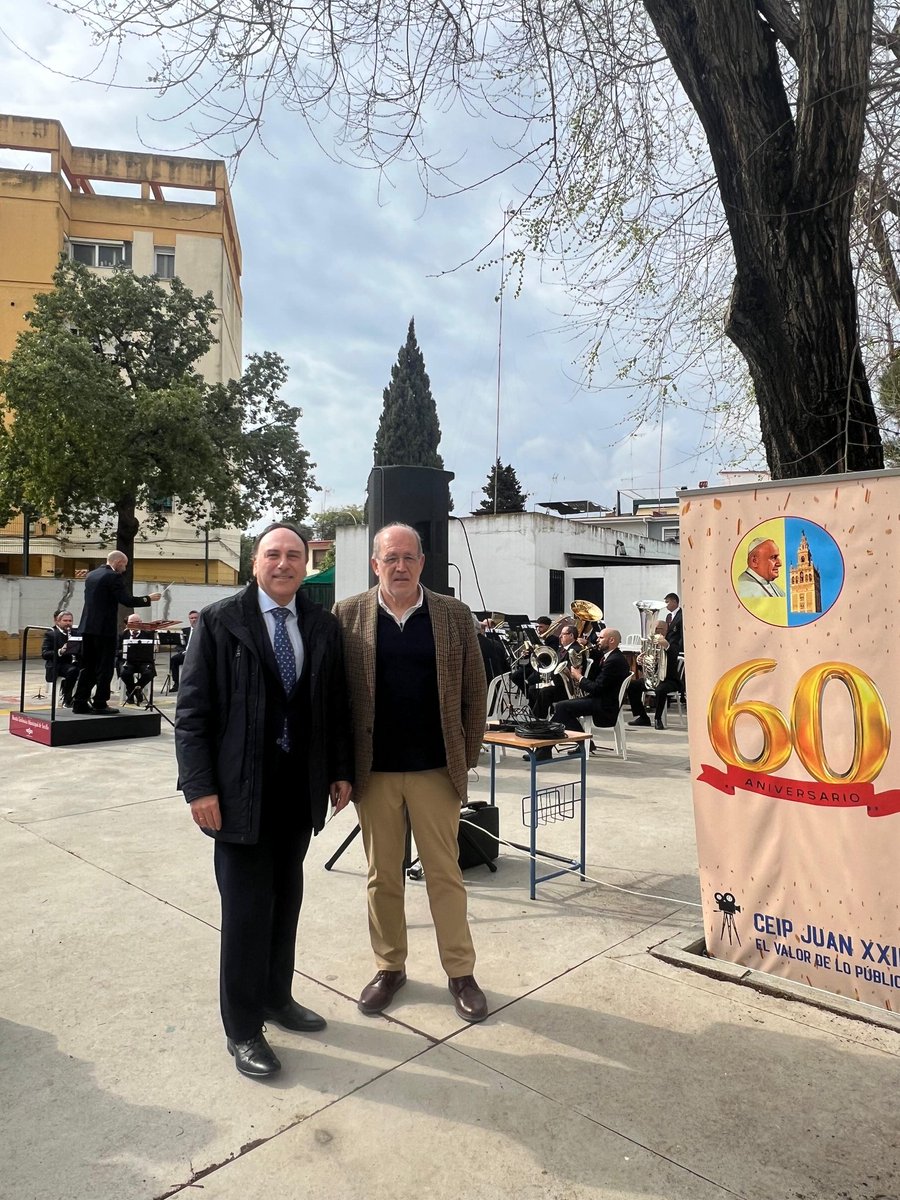 Enhorabuena al CEIP Juan XXIII, y a su Director, Enrique Calderón, por el inicio de los actos conmemorativos de su 60 aniversario, celebrado con un magnífico concierto de la Banda Sinfónica Municipal y donde nos ha acompañado nuestra Delegada de Educación, <a href="/blancagastalver/">Blanca Gastalver Molina</a>