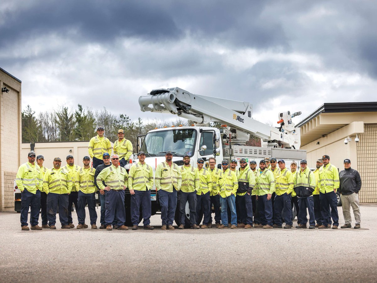 CrowWingPowerCo's tweet image. Today, we celebrate the incredible team that keeps Crow Wing Power running strong! 💡
Your hard work, dedication, and passion do not go unnoticed—we appreciate each and every one of you! 💙
#EmployeeAppreciationDay #EmployeeAppreciationDay #PoweringOurCommunity #CooperativeStrong