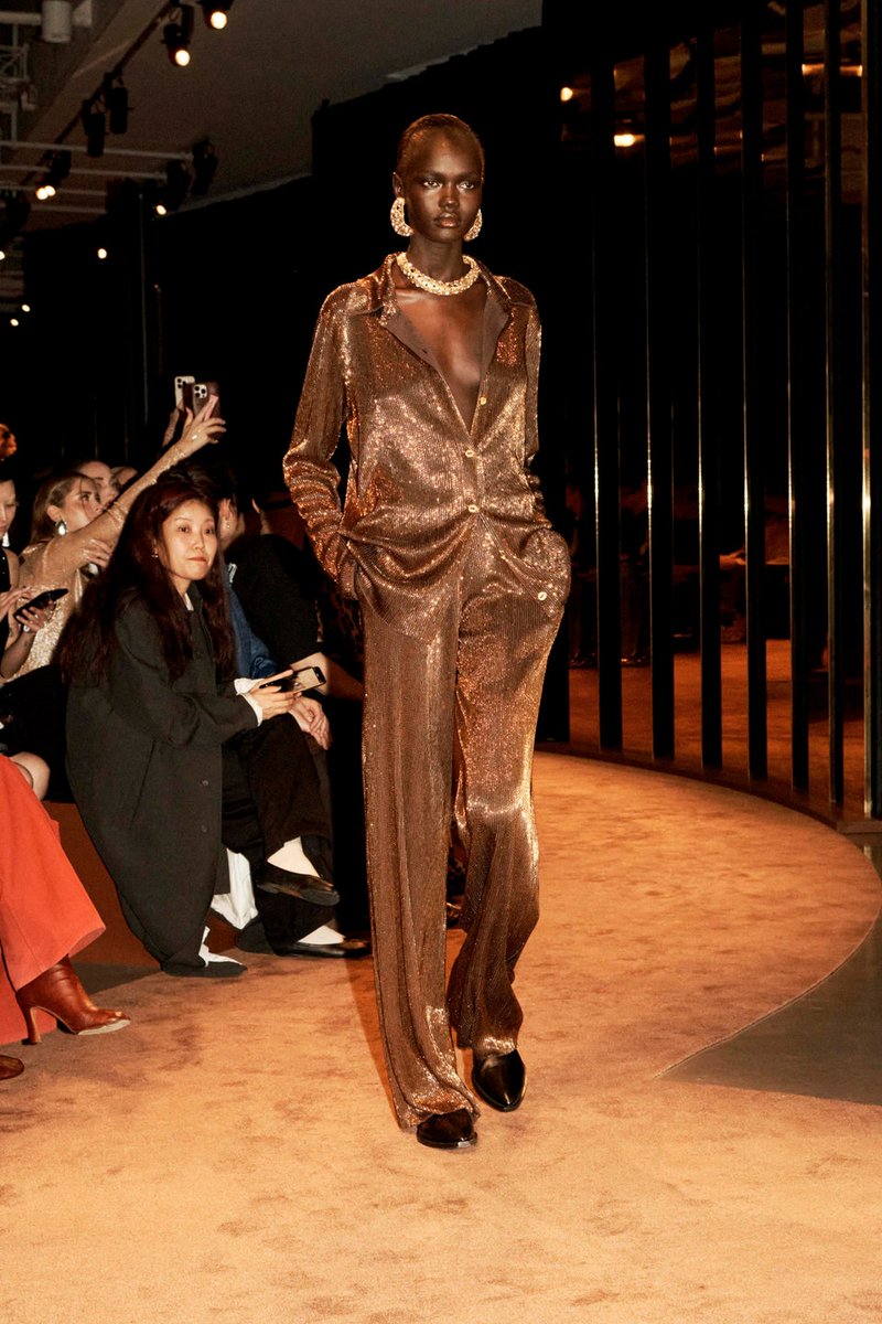 FashionweekNYC's tweet image. Schiaparelli Fall 2025 Collection