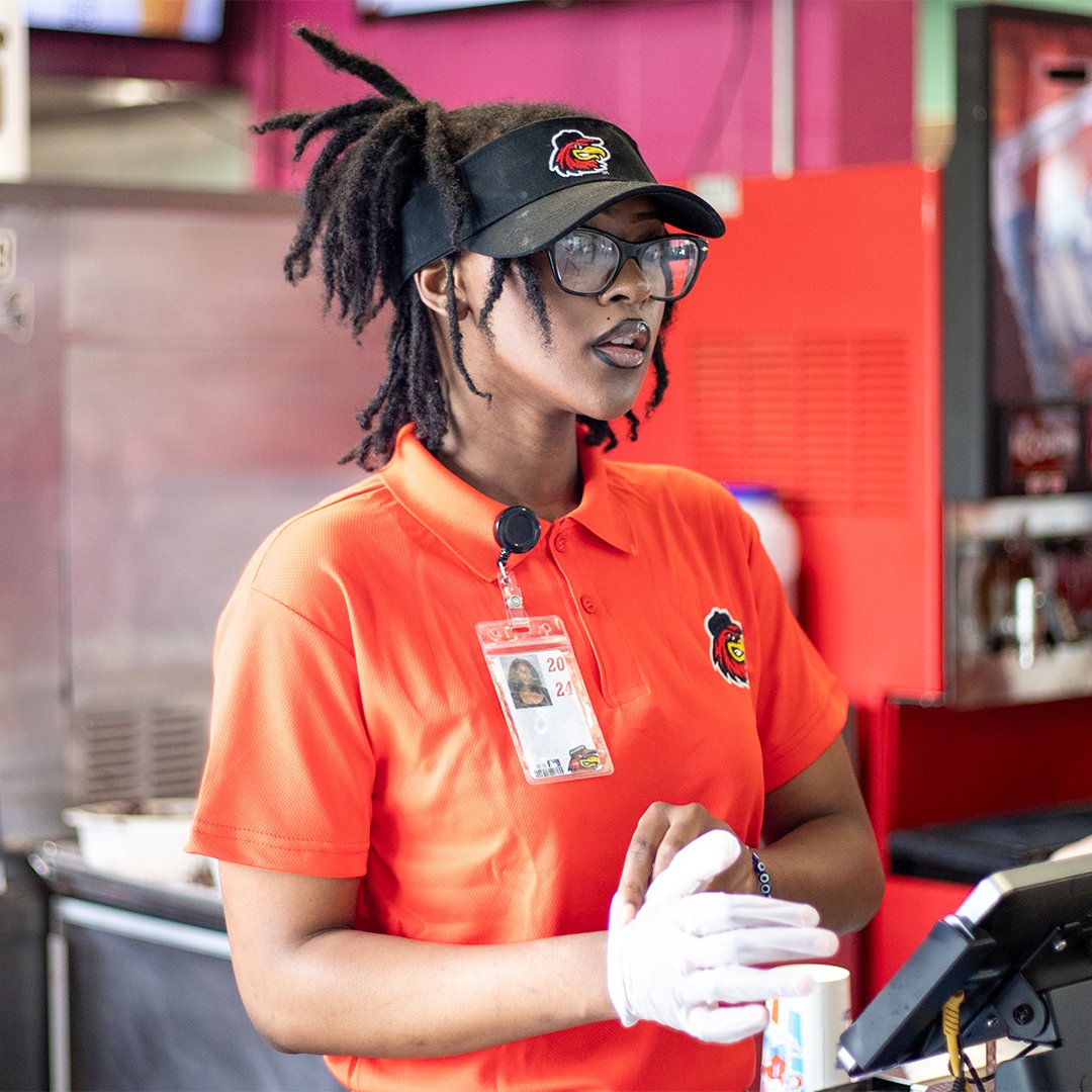RocRedWings's tweet photo. Behind every great game is an even greater team ❤️

#employeeappreciationday https://t.co/yIGheT7eUS