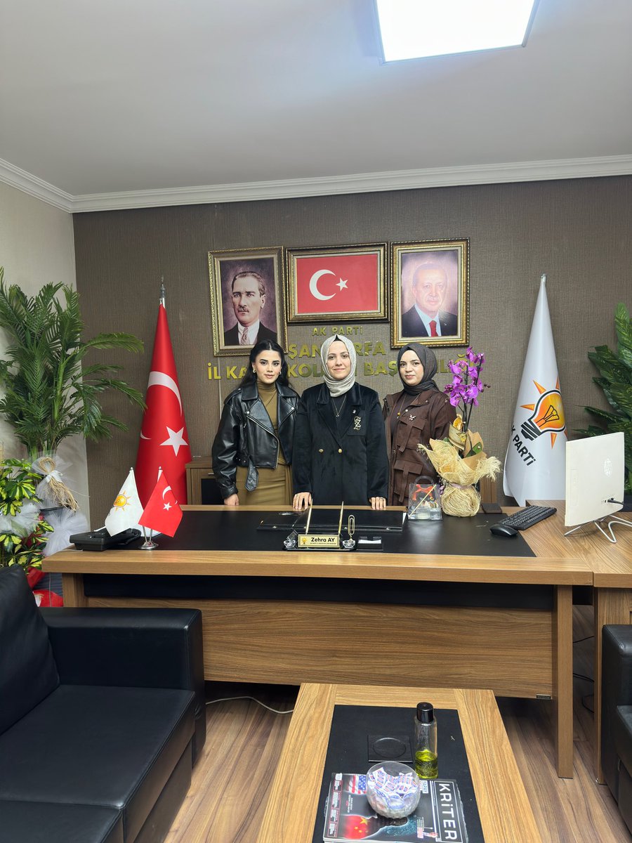 AK Parti Şanlıurfa İl Kadın Kolları başkanımız sayın  Zehra AY’ı il binasında ziyaret ederek kadınlar gününü kutladık 🌸
<a href="/ZehraAy0663/">Zehra Ay</a> <a href="/AKKADINGM/">AK Parti Kadın Kolları</a> <a href="/ipekubat/">İpek Kubat</a>