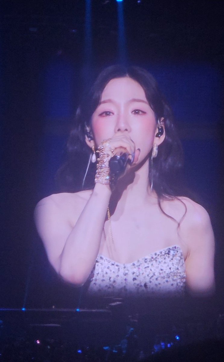 모든장면이
다여신인거임