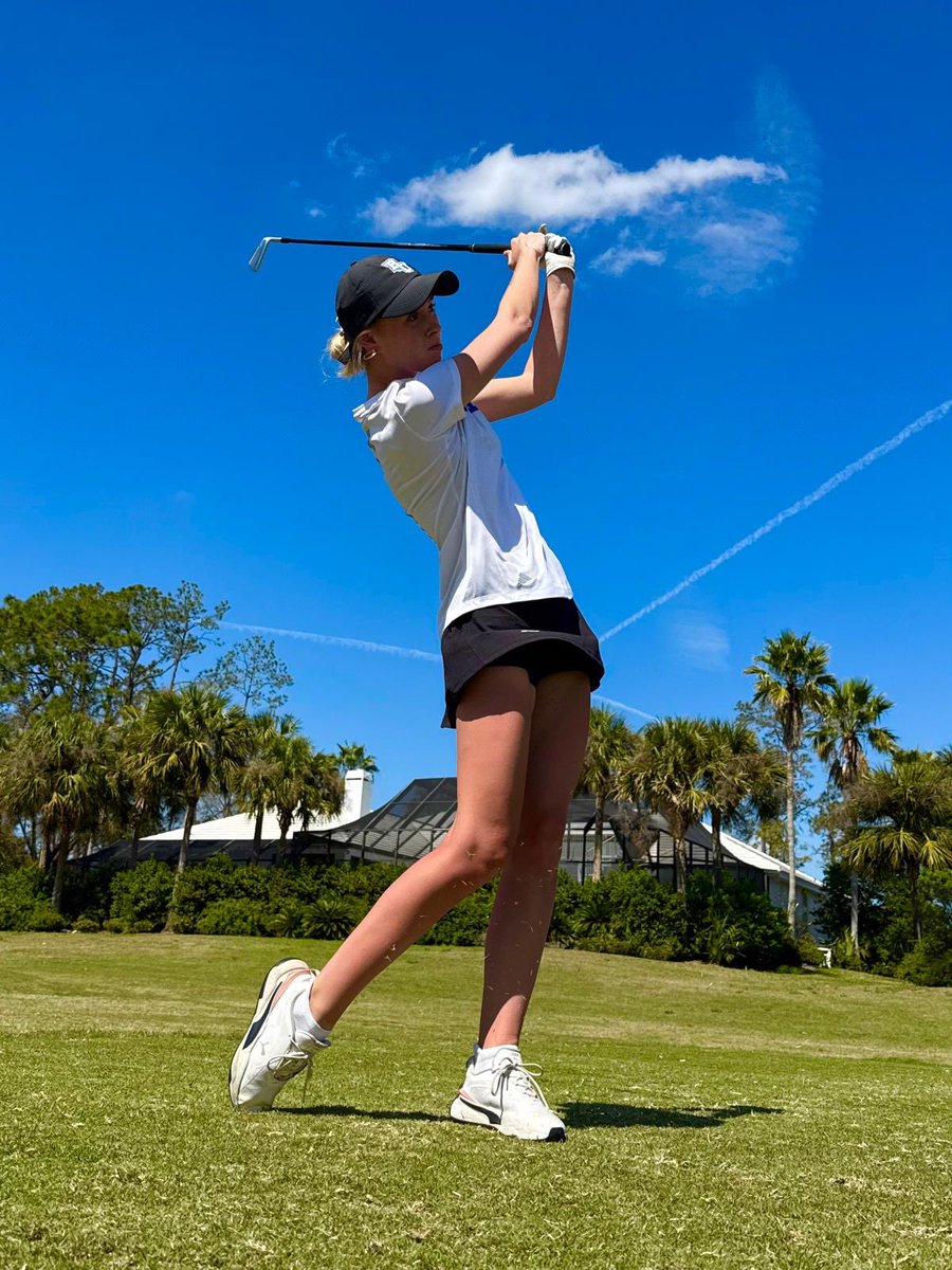First Tournament in 4months done ☑️ Respectable runners up in Florida as a Team (7 teams ) and T9 in the individual (42 ) 💙⛳️🇺🇸 So good to be back competing with this team 💙Lots of hard work ahead to get back to where we should be after the winter.
