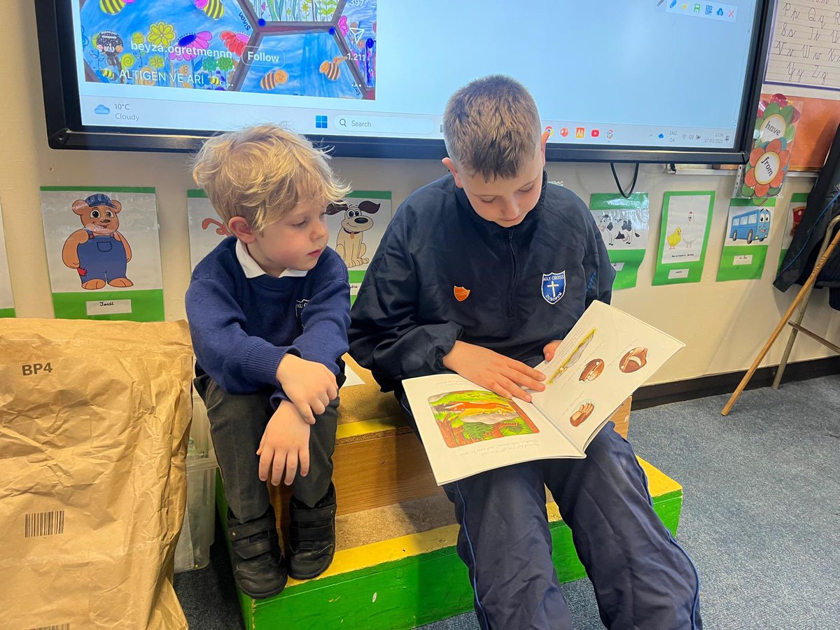 Holy Cross School tweet media