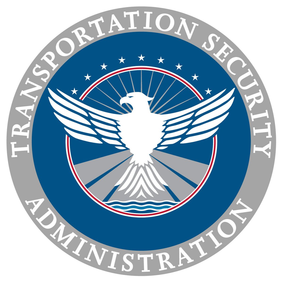 EricLDaugh's tweet image. 🚨 NEW: The Trump administration's DHS has just ended collective bargaining for TSA officers.

DHS says, shockingly, TSA had more people doing "full-time union work" than actually performing security functions at 86% of airports.

Plus, 60% of "poor performers" were allowed to…