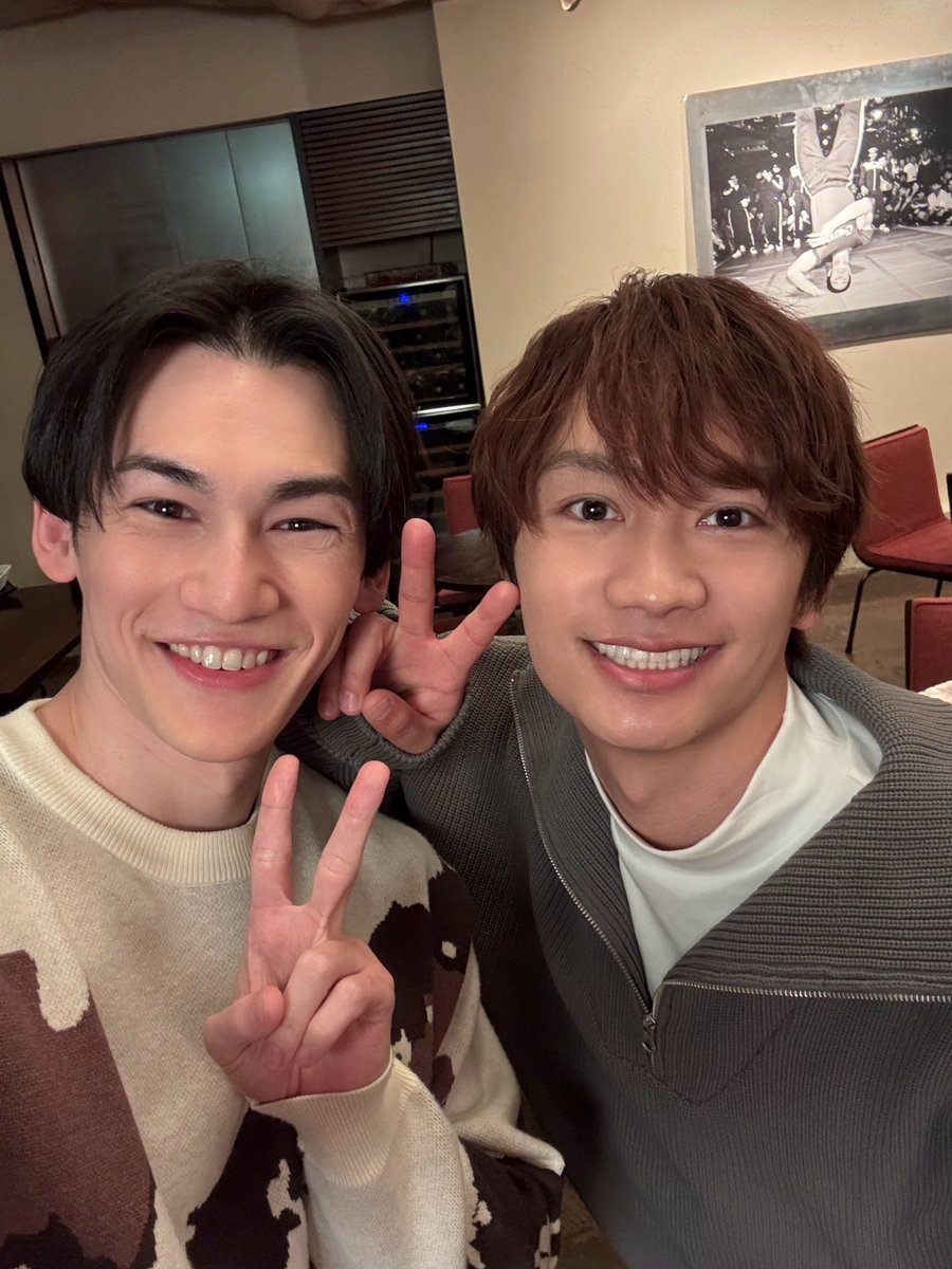 PerthNakhun's tweet photo. 「僕のあざとい元カノ」の最終話が放送されました！

皆さん観ましたかー？

丈とのツーショット☺️一緒にたくさんのお芝居できて、すごく暖かくて、楽しい時間でしたー！

#僕のあざとい元カノ https://t.co/q3pyrW692z